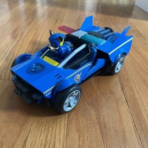 Paw Patrol Light Up Transforming Vehicle Chase